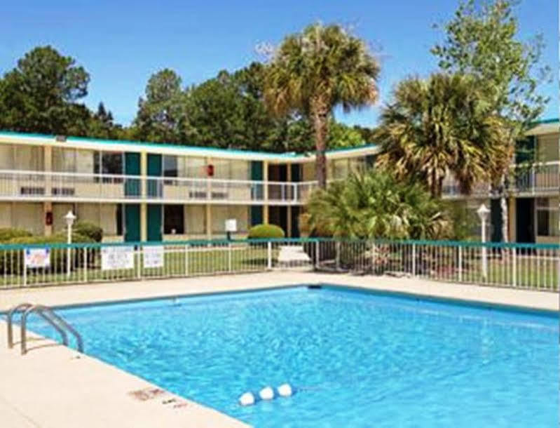 Super 8 By Wyndham Hardeeville - Savannah North Kültér fotó
